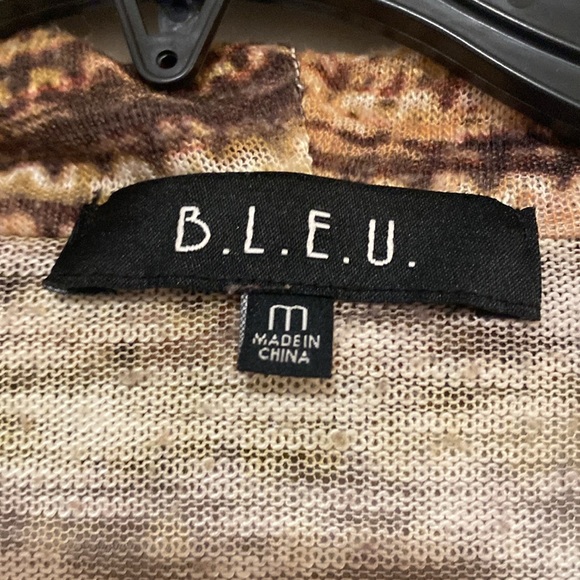 BLEU Embellished High Low Half Sleeve Scoop Tan Brown Blouse - Size M - Picture 2 of 5